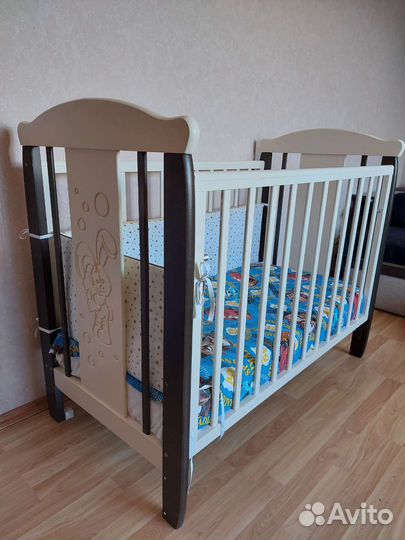 Детская кроватка без маятника