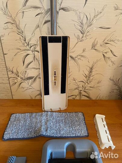 Швабра c отжимом и ведром 6 л с отсеками