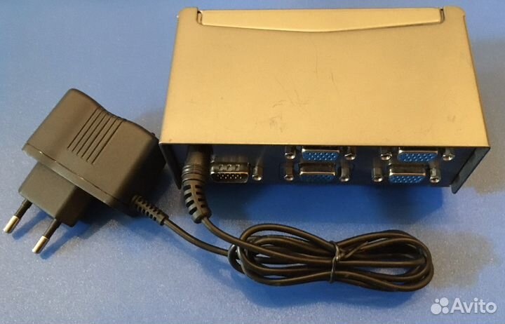 Разветвитель сплиттер VGA на 4