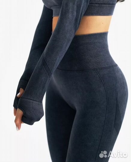 Спортивный костюм женский