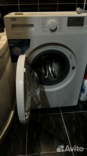 Стиральная машина Beko wrs5512. Неисправна