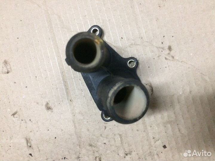 Крышка термостата Ford Focus 2 Fusion Mondeo 4