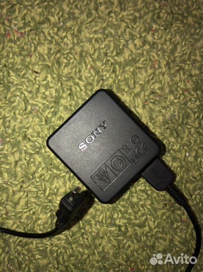 Блок питания Sony AC-UB10D
