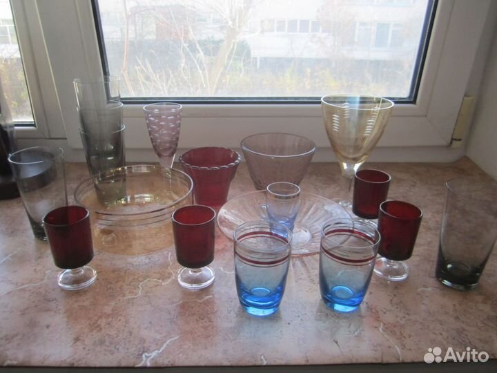 Посуда из цветного стекла