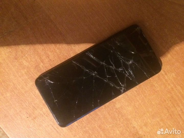 Samsung Galaxy S10+, 8/128 ГБ