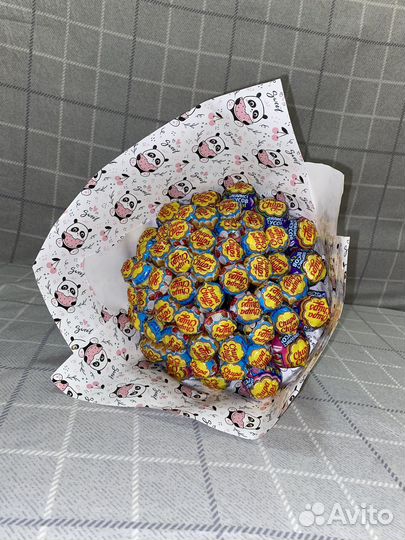 Сердце из киндеров, сладостей вкусный набор