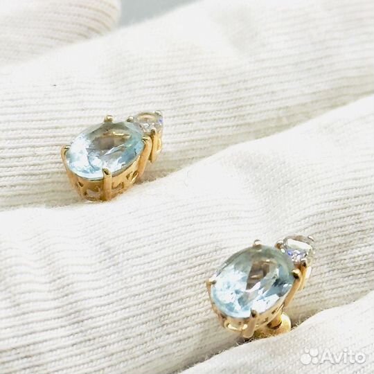 Золотые серьги с фианитом