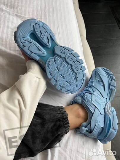 Balenciaga Track