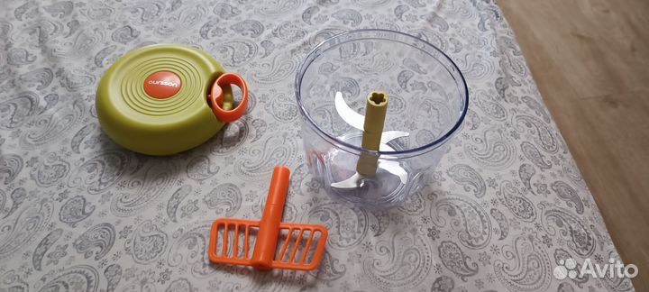 Ручной измельчитель овощей