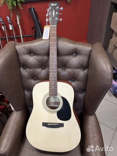 Акустическая гитара Cort AD810
