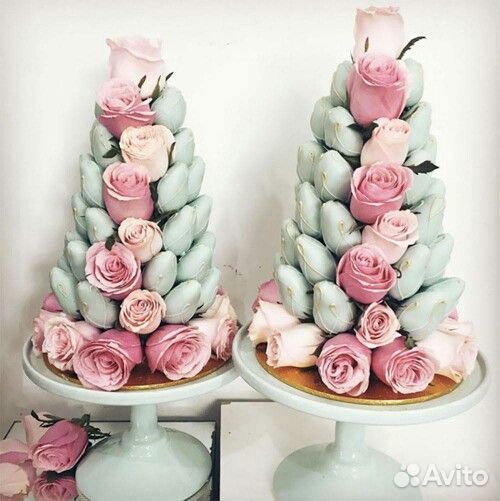 Шикарные букеты из клубники в шоколаде