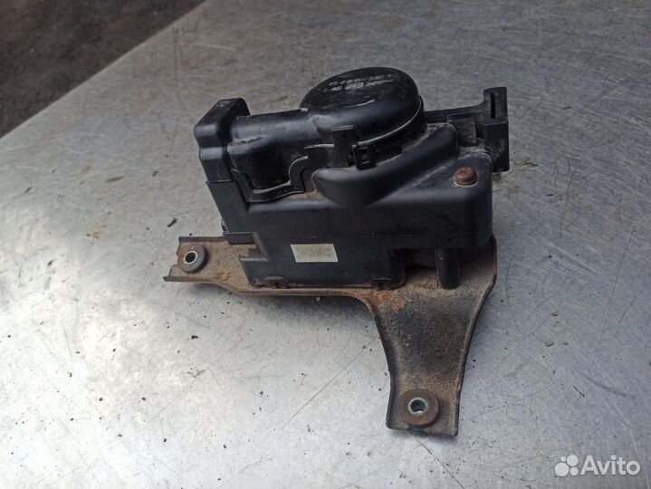 Моторчик круиз контроля Suzuki Grand Vitara 1