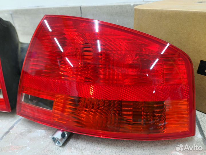 Задние фонари (Левый/Правый) Audi A4 B7 Седан