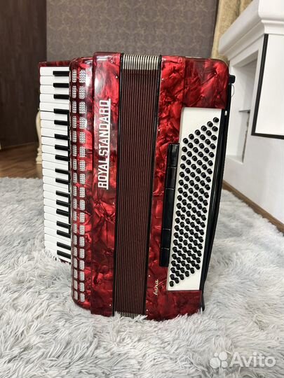 Аккордеон royal standard