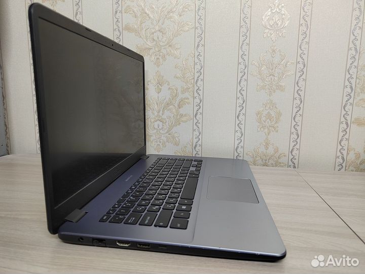 Ноутбук Asus 15.6