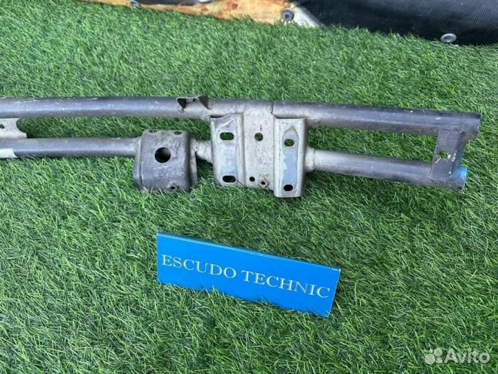 Жесткость бампера передний Suzuki Escudo/Grand