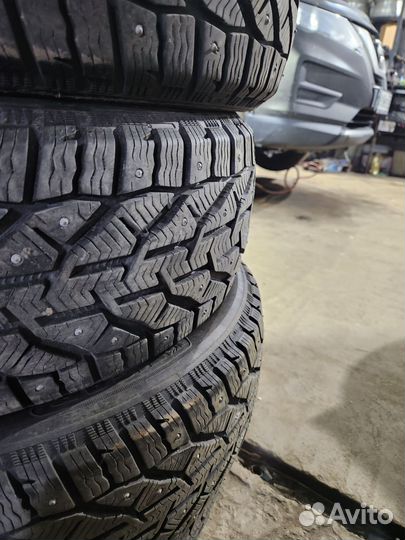 Tigar SUV Ice 215/60 R17