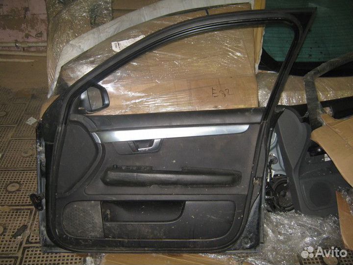 Дверь передняя правая Audi A4 B7