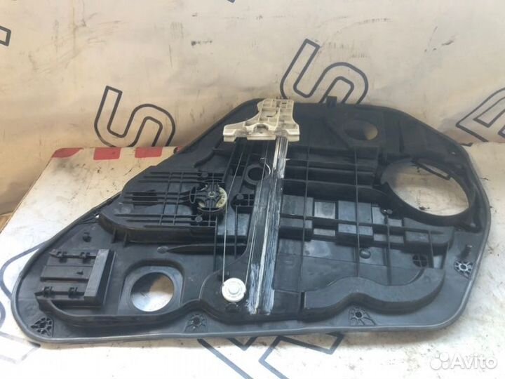 Стеклоподъемник задний левый Hyundai I40 1 Рестайл