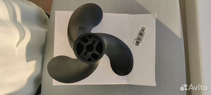 Винт на лодочный мотор