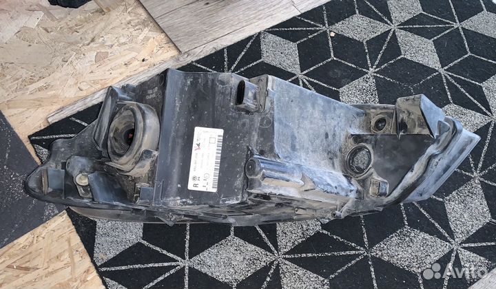 Фары на volkswagen polo