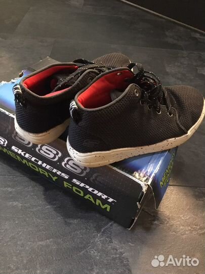 Кроссовки skechers