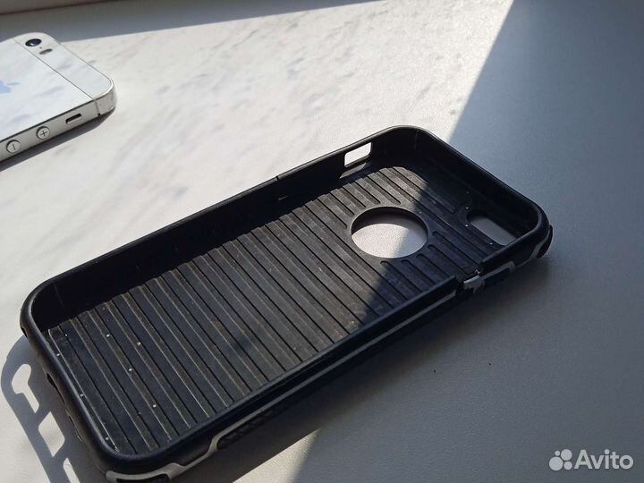 Телефон iPhone 5s 64gb