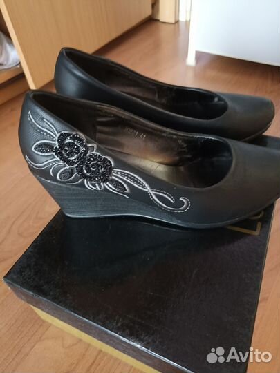 Туфли женские 39 размер