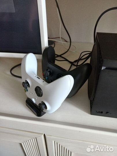 Xbox series x+ 2геймпада+док станция+подписка