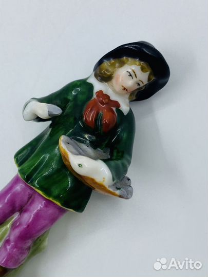 Статуэтка Торговец рыбой 19 в