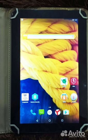 Планшет irbis TZ100 + чехол