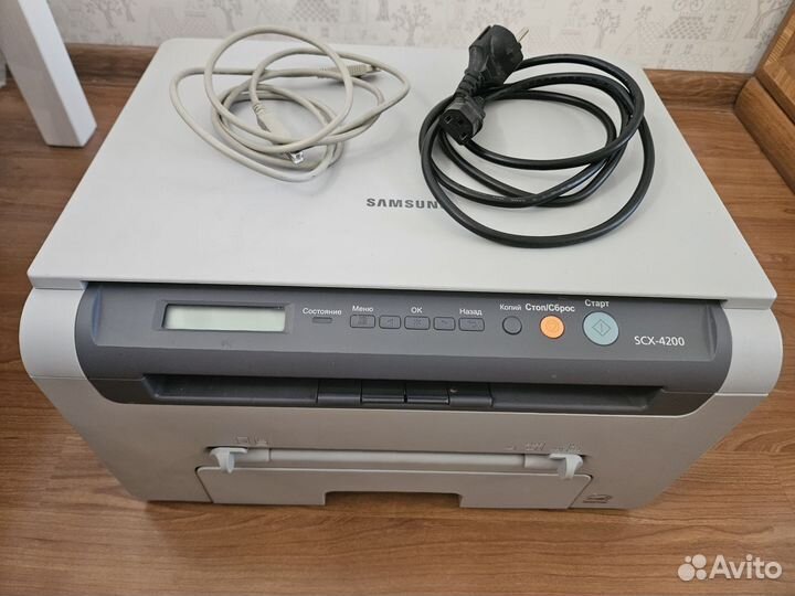 Мфу принтер 3 в 1 Samsung scx -4220