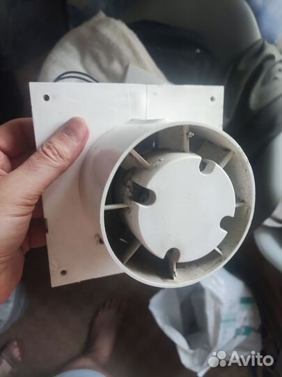 Вентилятор вытяжной silent 100 б/у