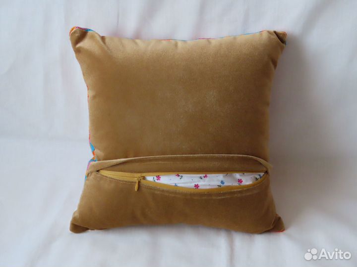 Новая Подушка вышитая крестиком Лошадка Собачка