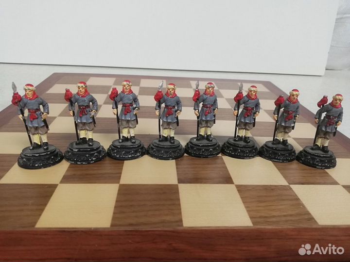 Коллекционные шахматы Фигуры из олова