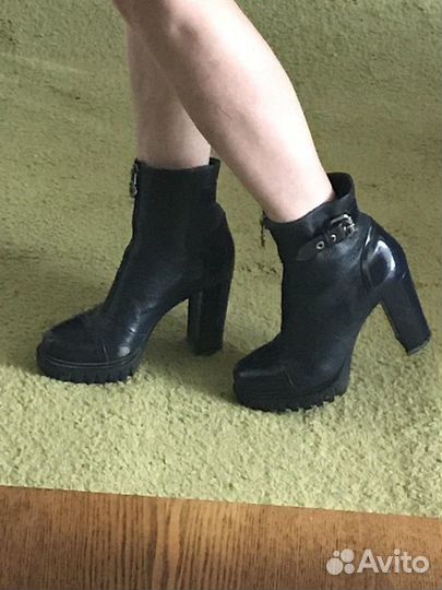 Ботинки Лори Блю