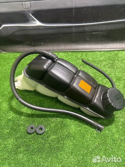 Расширительный бачок w210