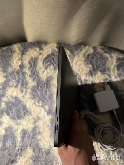 MacBook Pro 2020 i5 8/256 Ростест