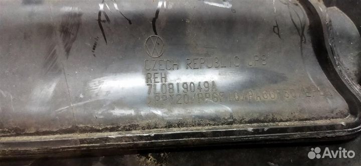 Воздухозаборник (наружный) Audi Q7 2005