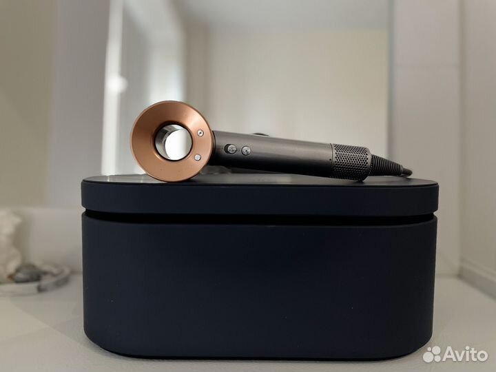 Фен Dyson supersonic hd08