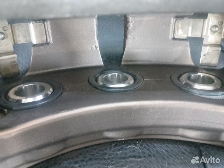 Brembo 6pot 350z,fairlady z,stagea m35.skyline v35