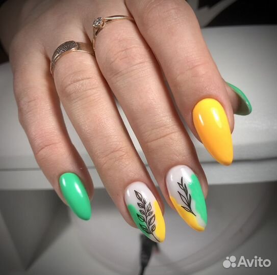 Маникюр на дому