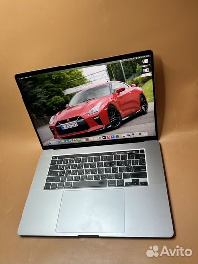 Apple macbook pro 16 2019 i9 2Tb SSD