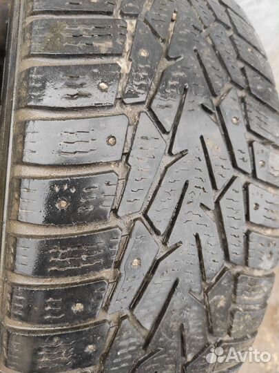 Nokian Tyres Hakkapeliitta 1 215/65 R16