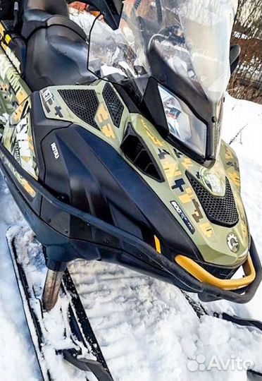 BRP Lynx 69 Yeti Army Limited 800R E-TEC