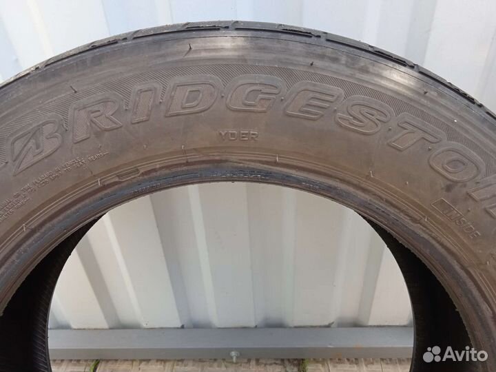 Bridgestone Dueler H/T 215/60 R17
