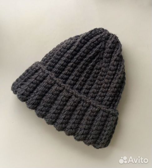 Шапка вязаная ручная работа