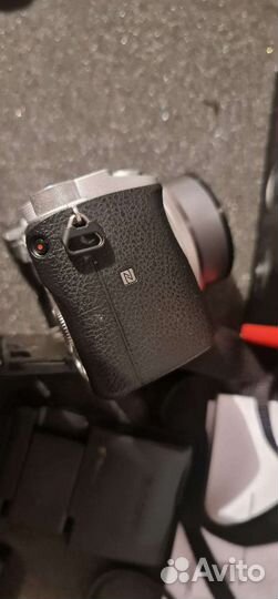 Sony a6400 kit16-50 3195 кадров идеал