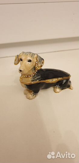 Шкатулка собачка такса