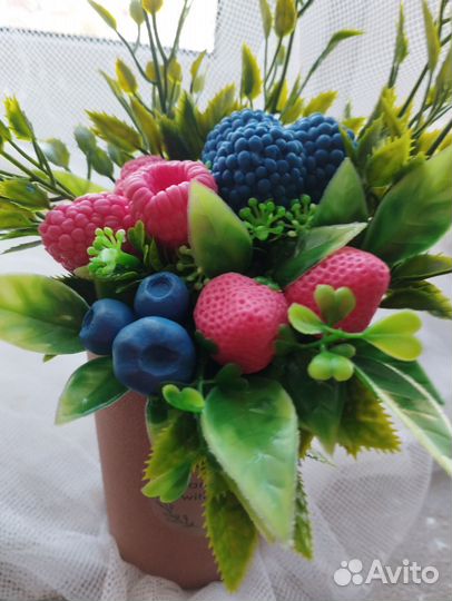 Букет из мыла ягодный